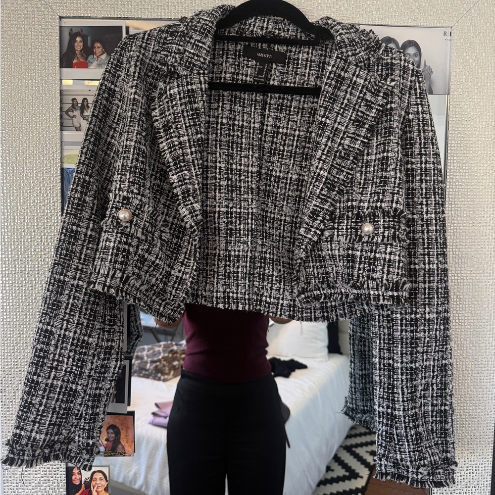 Forever 21 Black & White Tweed Cropped Blazer with Pearl Buttons